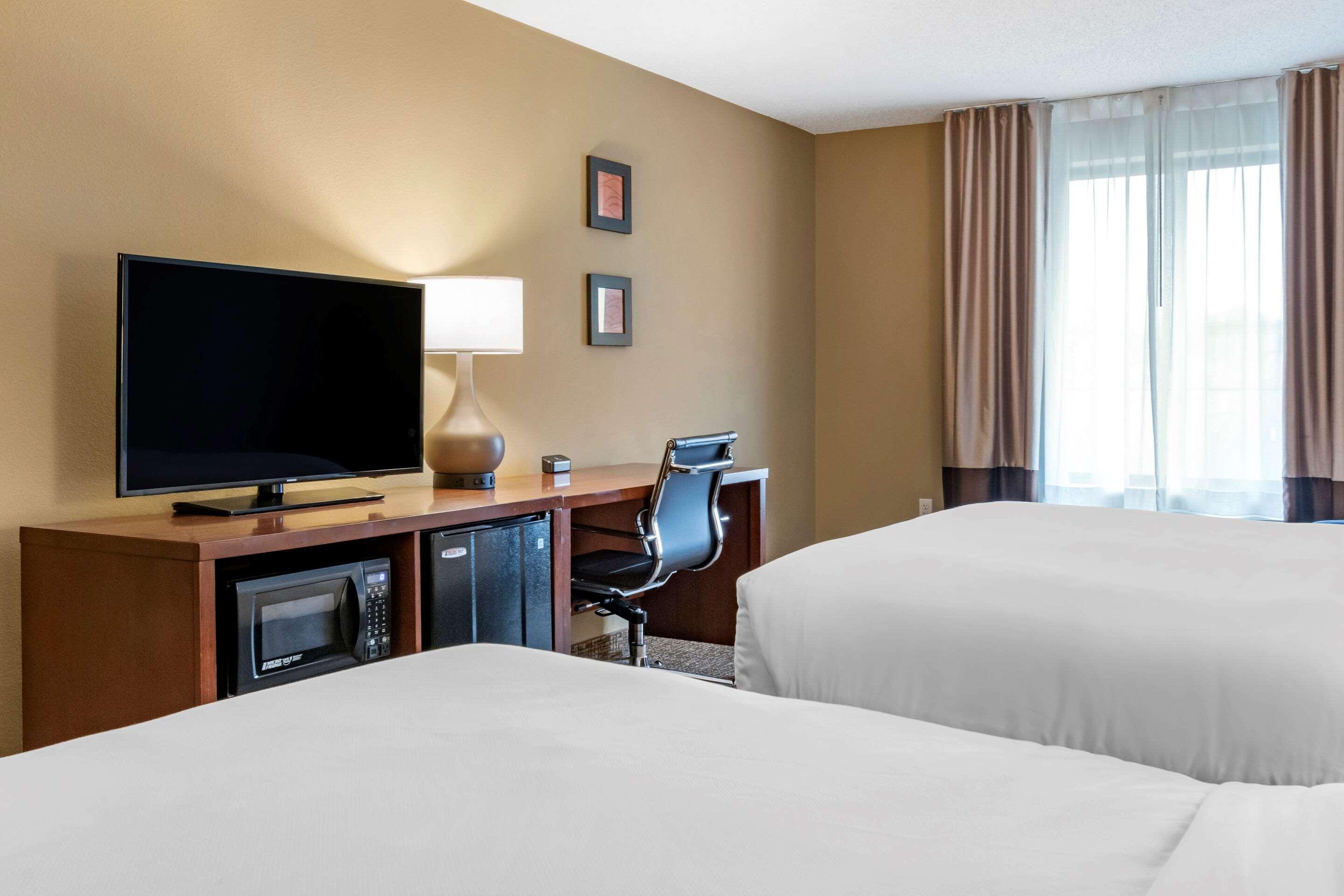 Comfort Inn Pa Turnpike - I-81 Карлайл Экстерьер фото