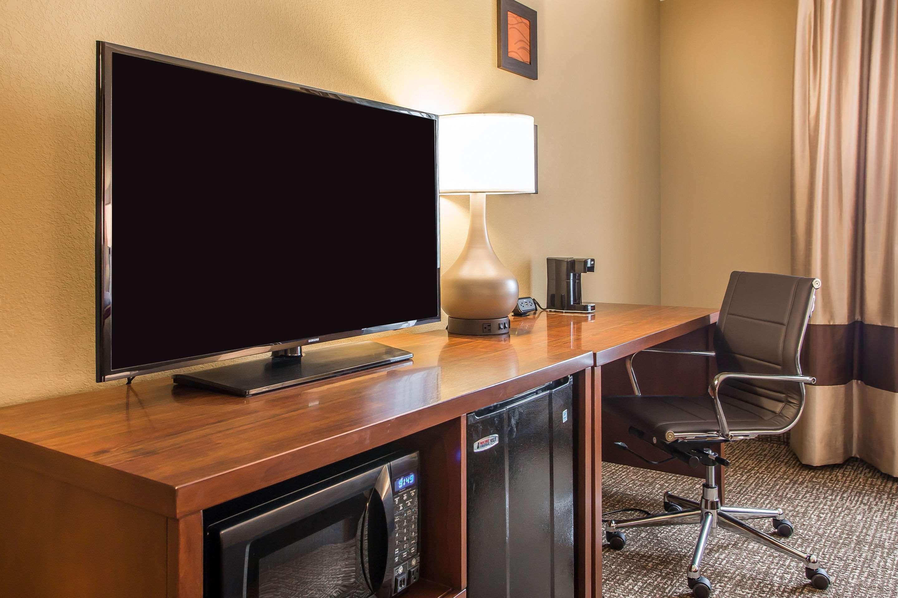 Comfort Inn Pa Turnpike - I-81 Карлайл Экстерьер фото
