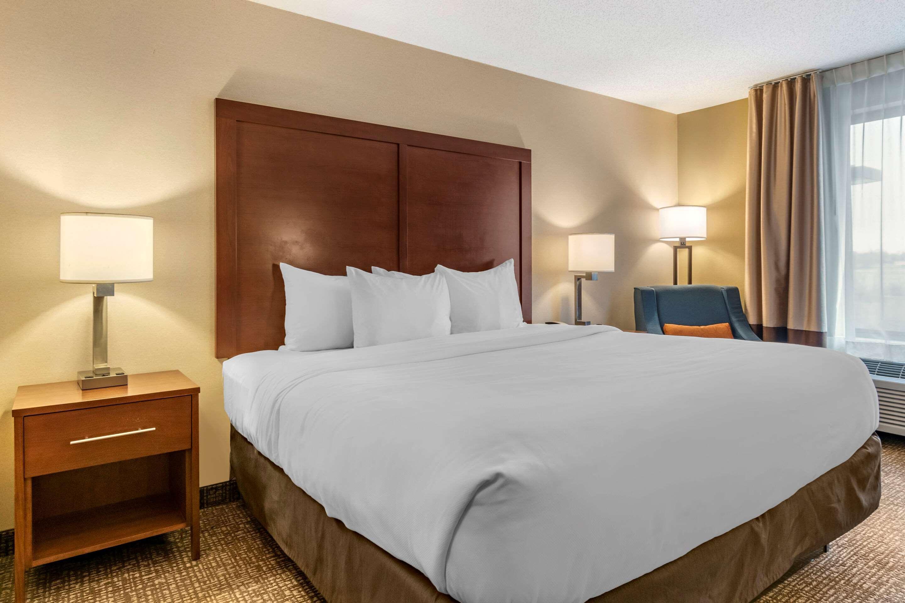 Comfort Inn Pa Turnpike - I-81 Карлайл Экстерьер фото