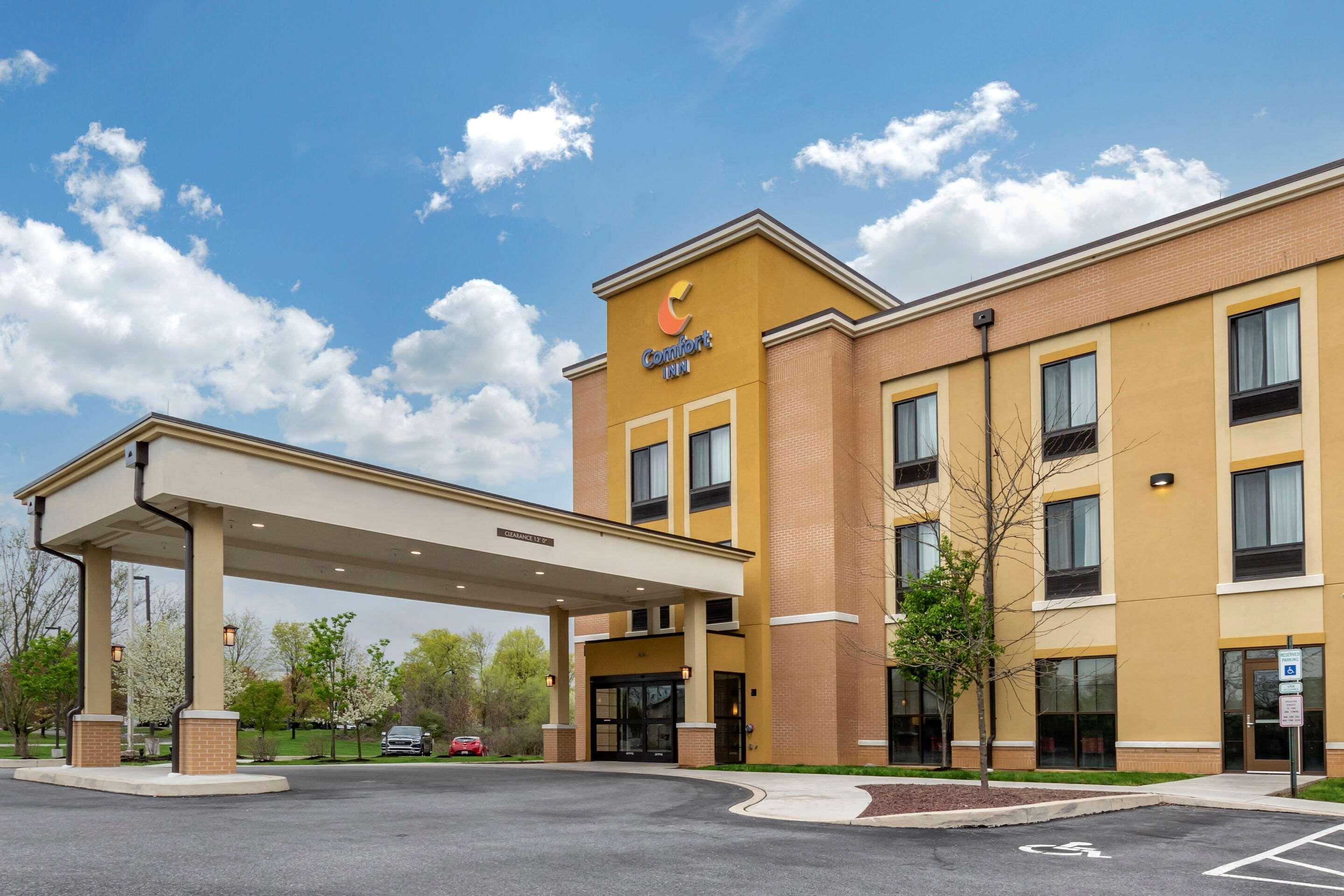 Comfort Inn Pa Turnpike - I-81 Карлайл Экстерьер фото