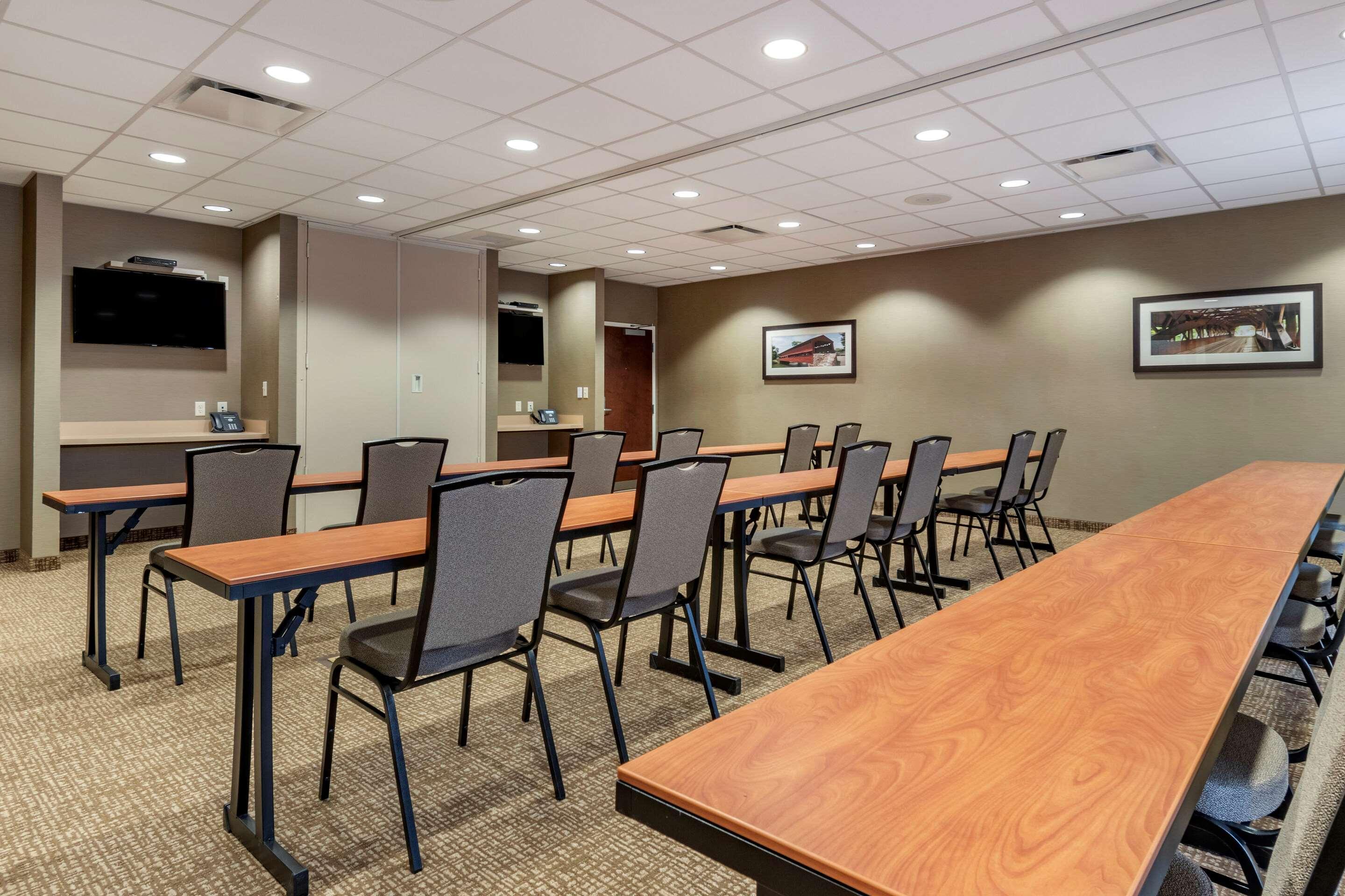 Comfort Inn Pa Turnpike - I-81 Карлайл Экстерьер фото